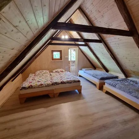 Pocitniska Hisica Zagar Feriehus *