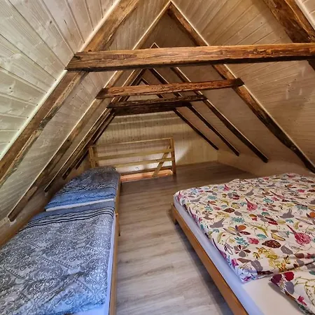 Feriehus Pocitniska Hisica Zagar *