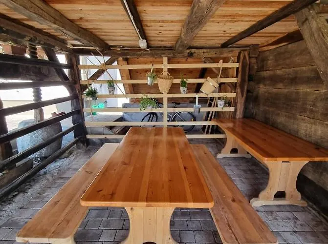 Pocitniska Hisica Zagar Tatil Evi