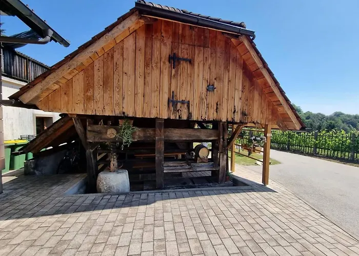 Pocitniska Hisica Zagar *